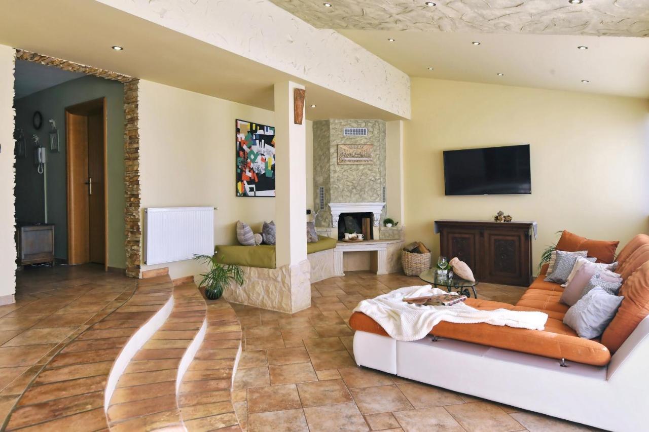*****Pool House With Beautiful Seaview,Big Garden And Old Tavern***** Rijeka Zewnętrze zdjęcie